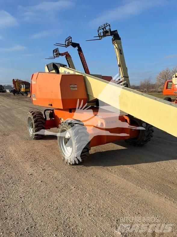 JLG 600S Teleskopiniai keltuvai
