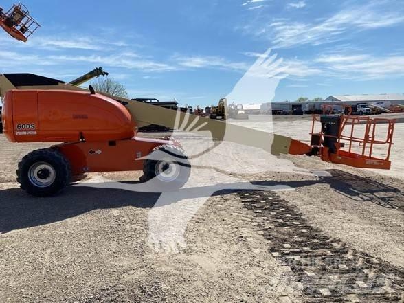 JLG 600S Teleskopiniai keltuvai