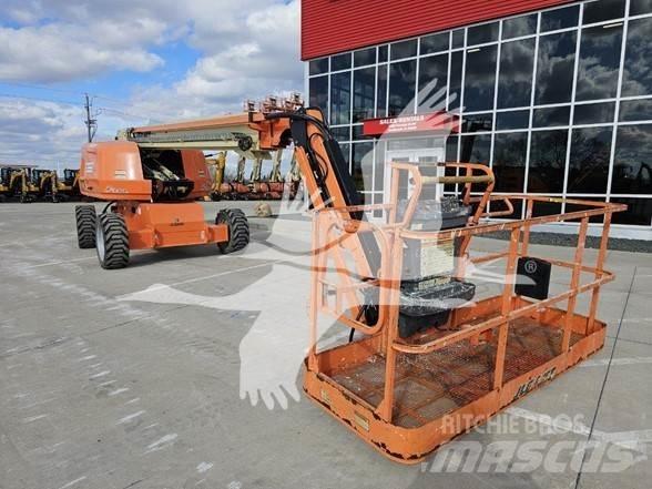 JLG 660SJ Teleskopiniai keltuvai