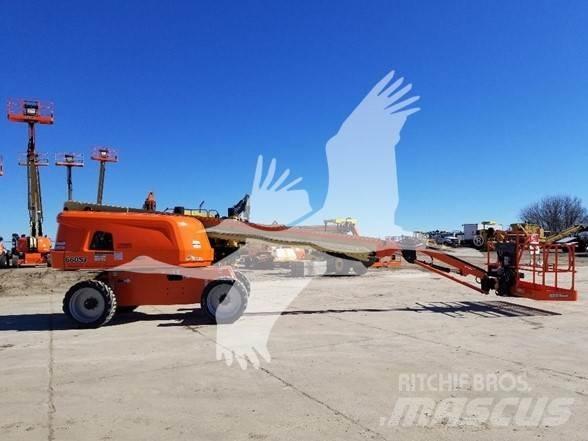 JLG 660SJ Teleskopiniai keltuvai