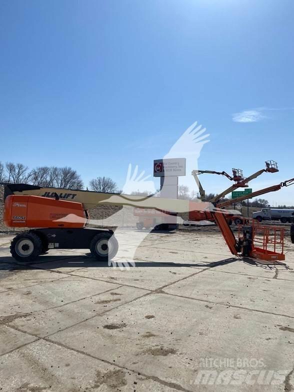JLG 660SJ Teleskopiniai keltuvai
