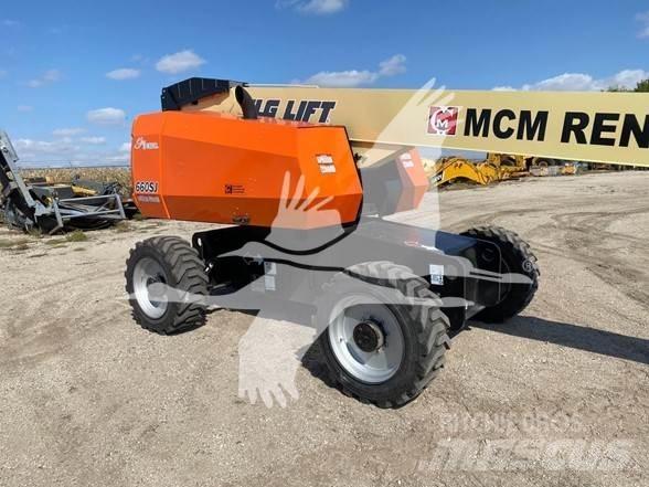 JLG 660SJ Teleskopiniai keltuvai