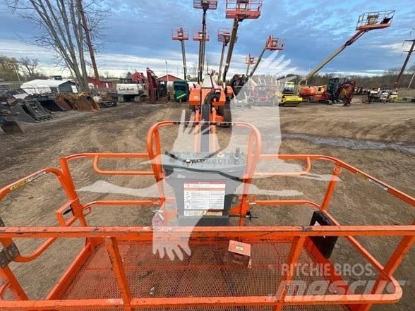 JLG 860SJ Teleskopiniai keltuvai