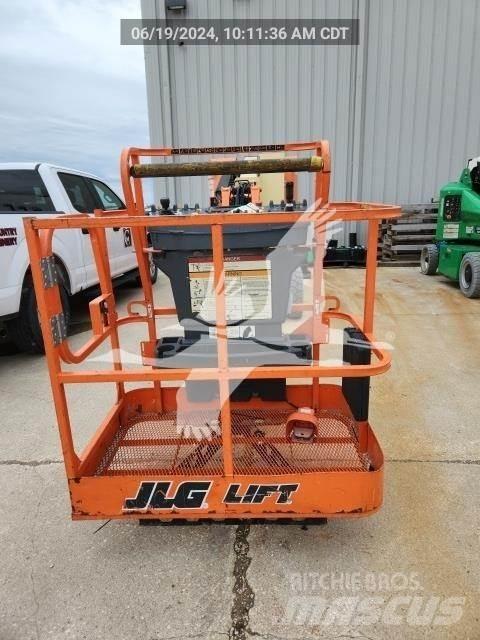 JLG E300AJP Alkūniniai keltuvai
