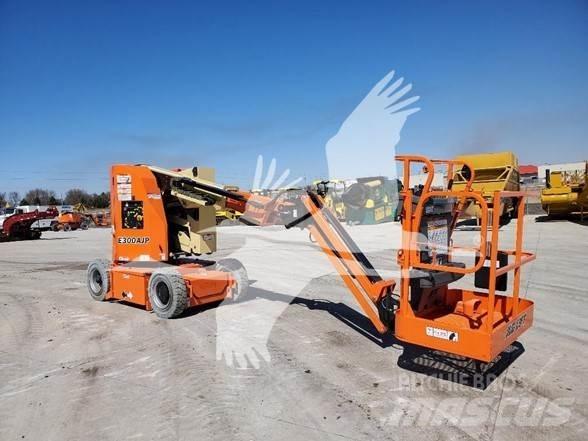 JLG E300AJP Alkūniniai keltuvai