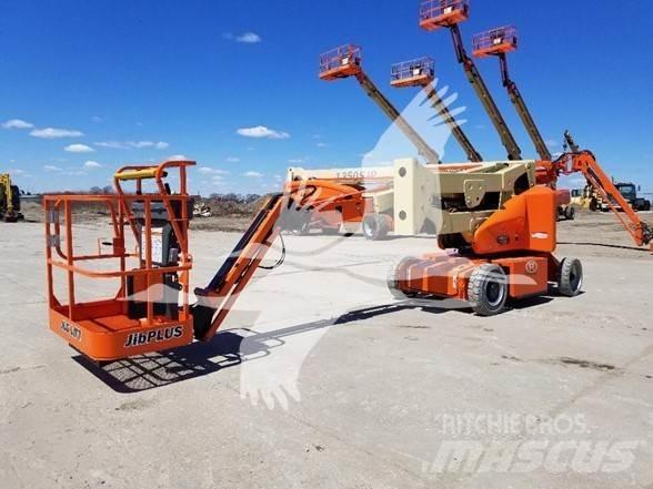 JLG E400AJPN Alkūniniai keltuvai