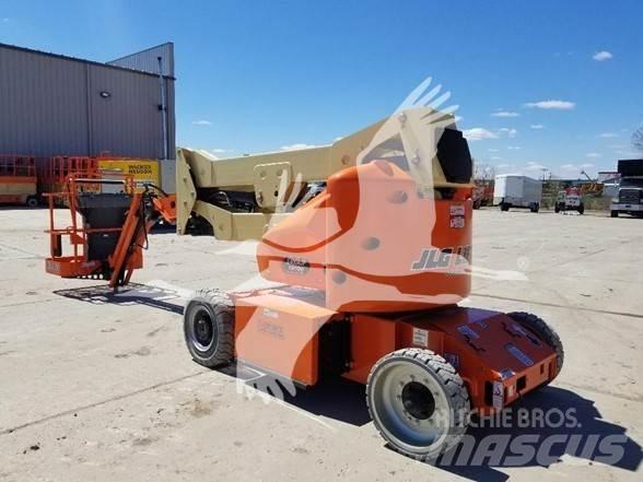 JLG E400AJPN Alkūniniai keltuvai