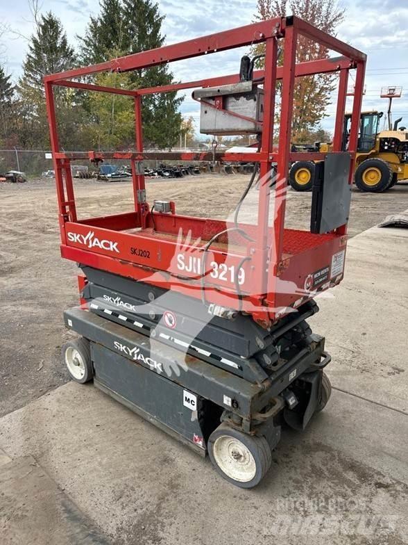 SkyJack SJ3219 Žirkliniai keltuvai