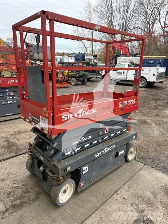 SkyJack SJ3219 Žirkliniai keltuvai