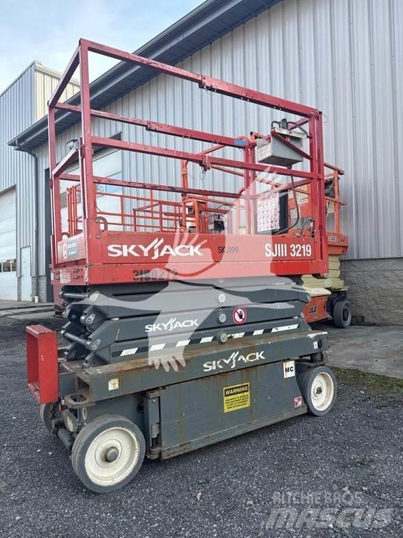 SkyJack SJ3219 Žirkliniai keltuvai