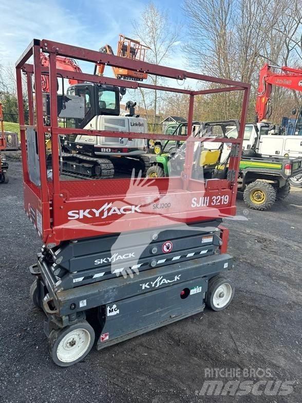 SkyJack SJ3219 Žirkliniai keltuvai