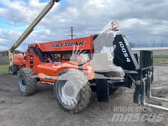 SkyTrak 10054 Teleskopiniai krautuvai
