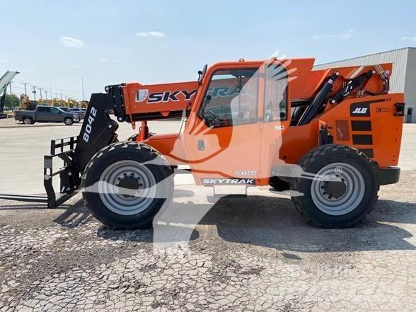 SkyTrak 8042 Teleskopiniai krautuvai
