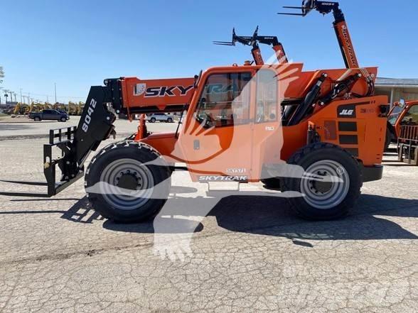 SkyTrak 8042 Teleskopiniai krautuvai