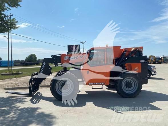 SkyTrak 8042 Teleskopiniai krautuvai