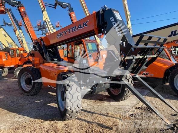 SkyTrak 8042 Teleskopiniai krautuvai