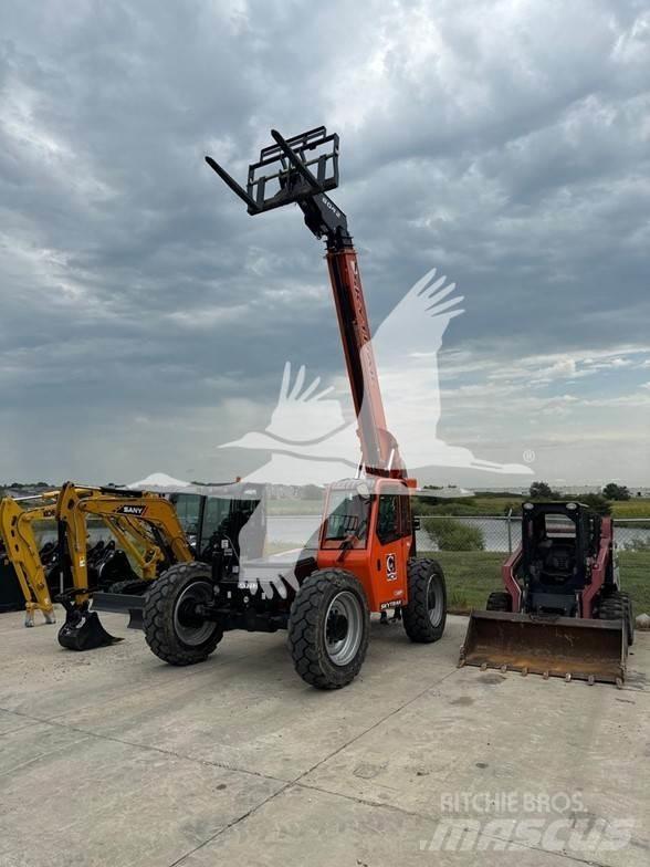 SkyTrak 8042 Teleskopiniai krautuvai