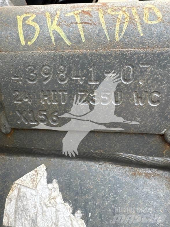 TAG 24 Kaušai