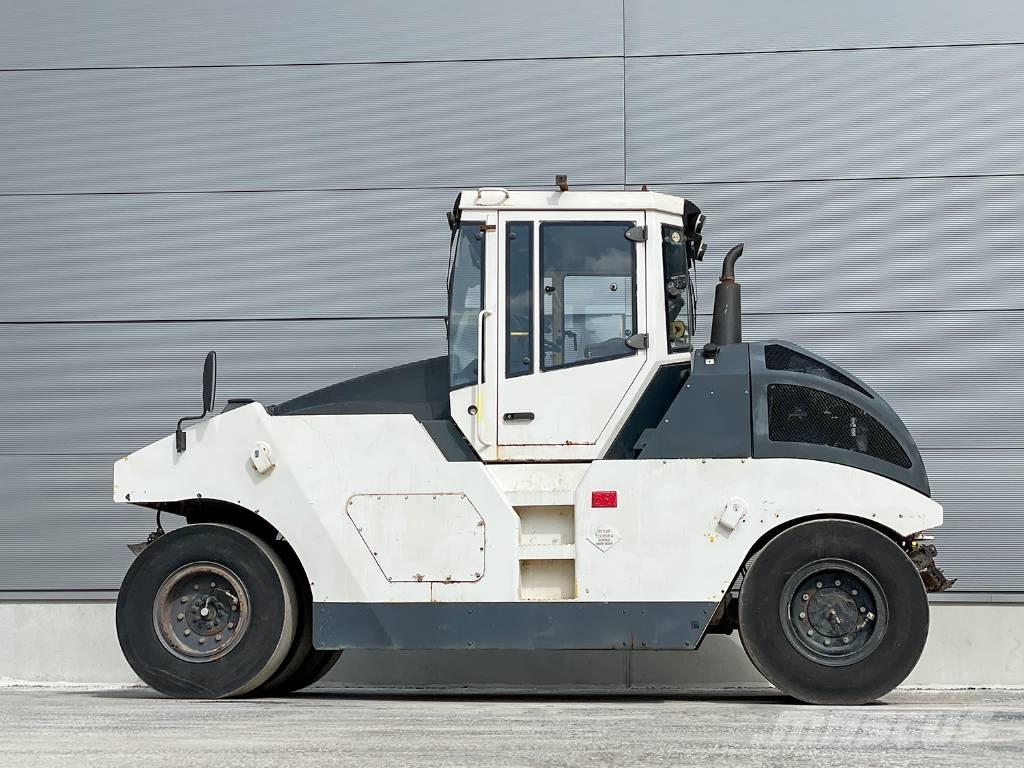 Bomag BW 24 RH Pneumo volai