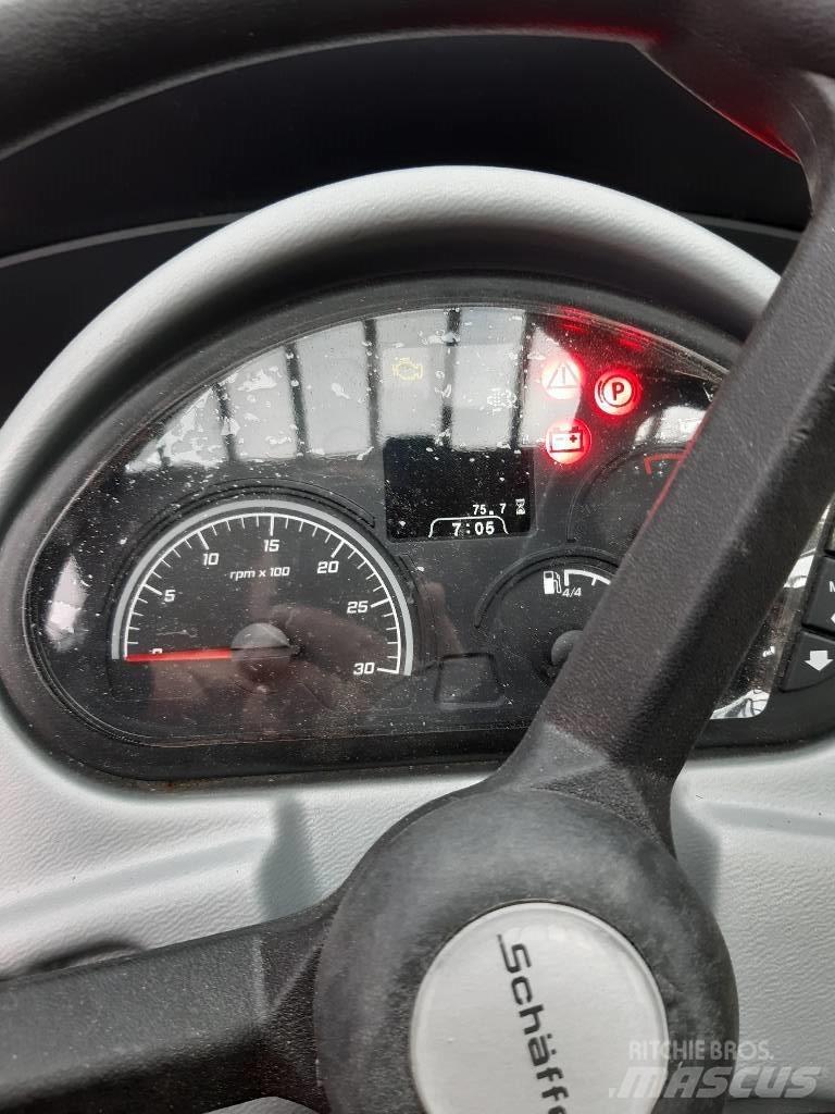 Schäffer 4670 T Daugiafunkciniai pakrovėjai