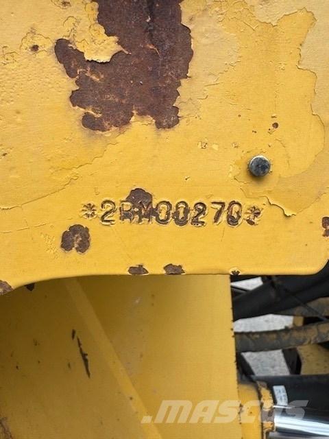 CAT 938 F Naudoti ratiniai krautuvai