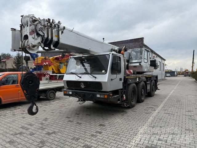 Grove GMK 3050 Visureigiai kranai