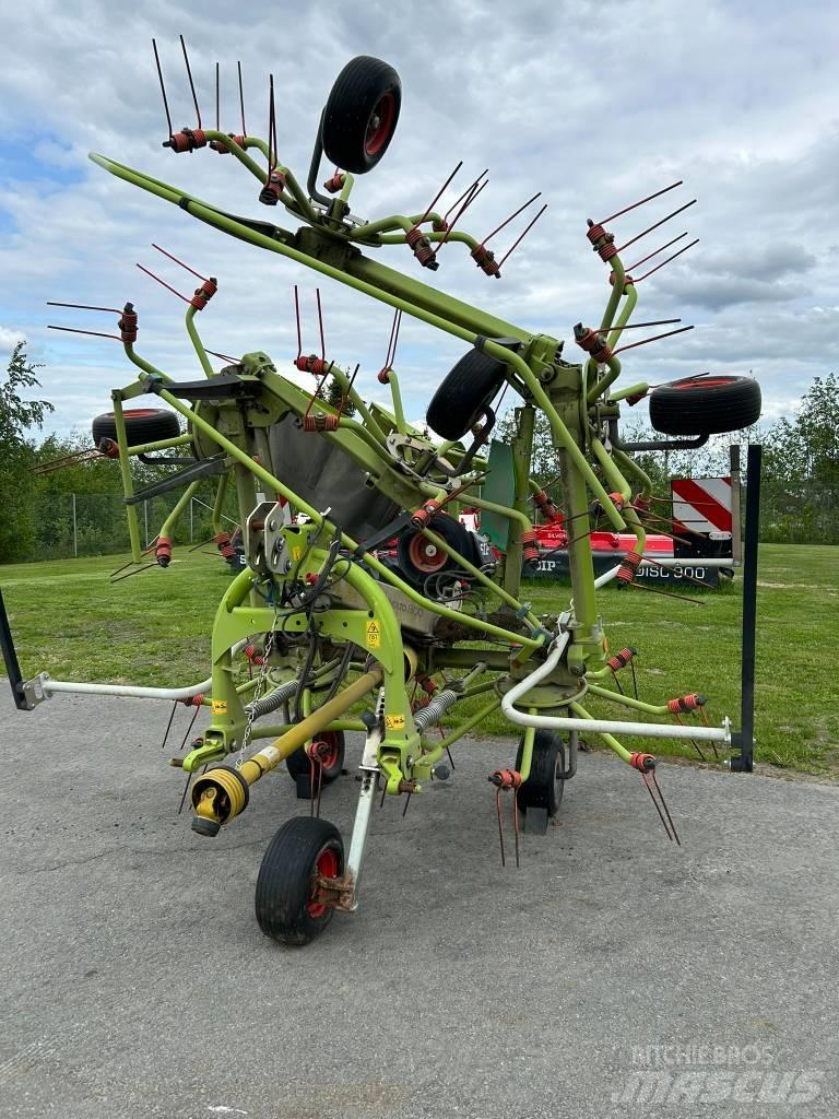 CLAAS Volto 800 Šieno grėbliai ir vartytuvai