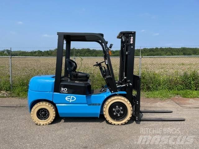 EP EFL302 | 3T | LI-ION Elektriniai šakiniai krautuvai