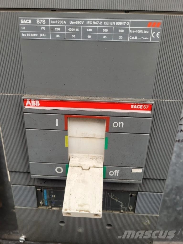 FG Wilson P650 Dyzeliniai generatoriai