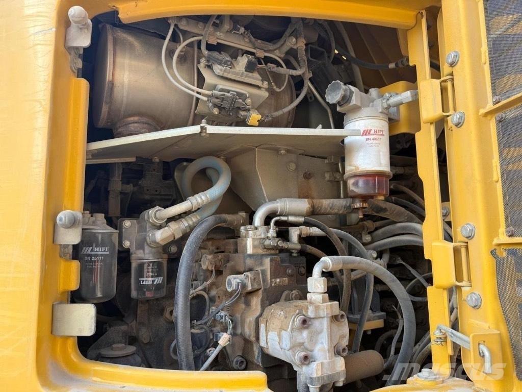 Komatsu PW 118 Ratiniai ekskavatoriai
