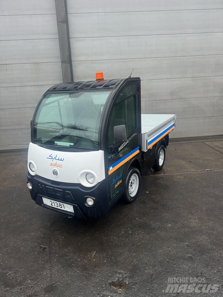 Aixam Mega Transportas - Kita