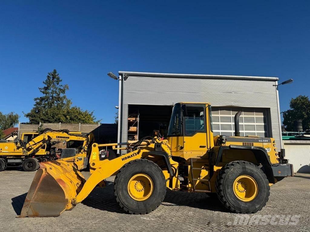 Komatsu WA 320-3H Naudoti ratiniai krautuvai