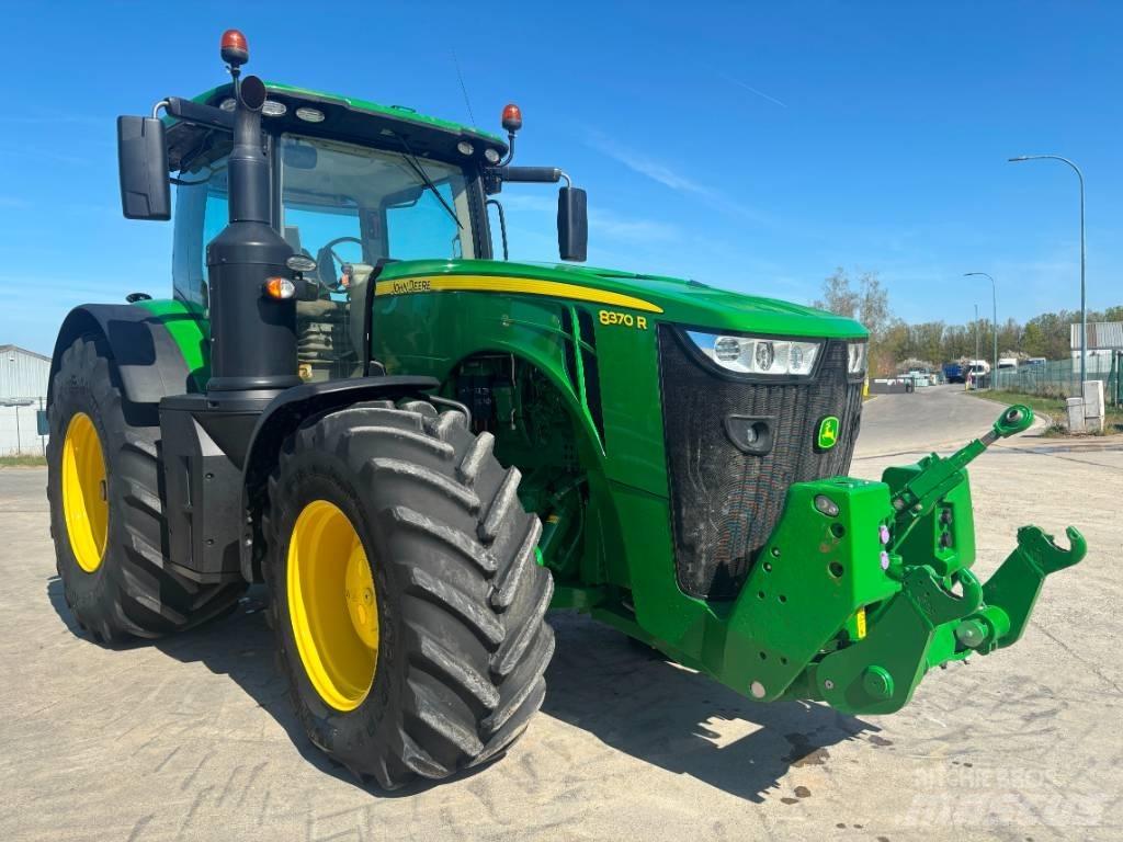 John Deere 8370 R Traktoriai