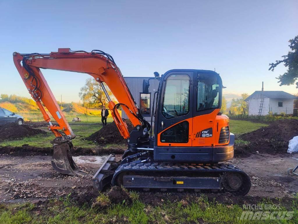 Dosan Dx85r-3 Vidutinės galios ekskavatoriai 7-12 t