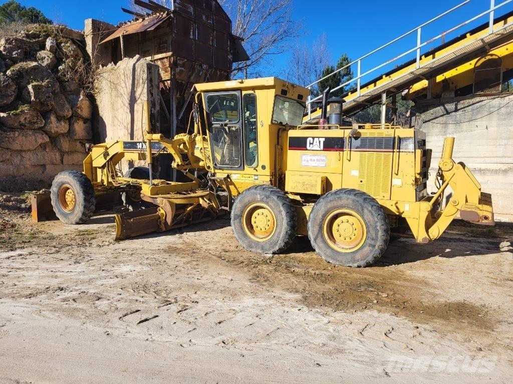 CAT 140 H Greideriai