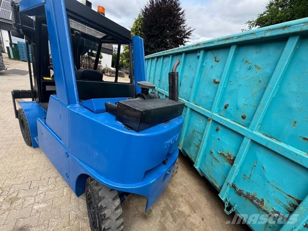 Mora M 80 C Dyzeliniai krautuvai