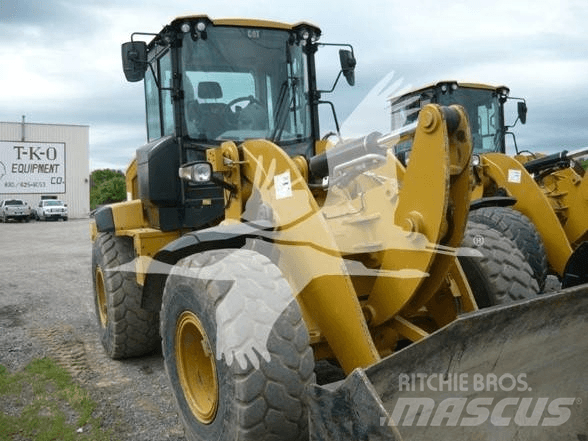 CAT 938M Naudoti ratiniai krautuvai