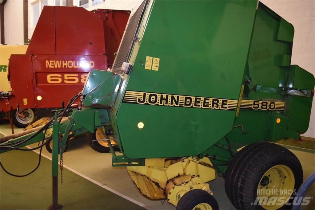 John Deere 580 Ritinių presai