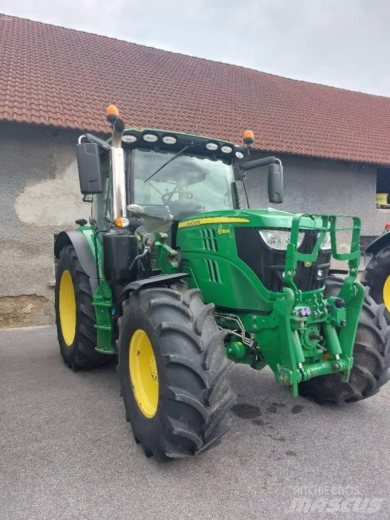 John Deere 6130 R Traktoriai