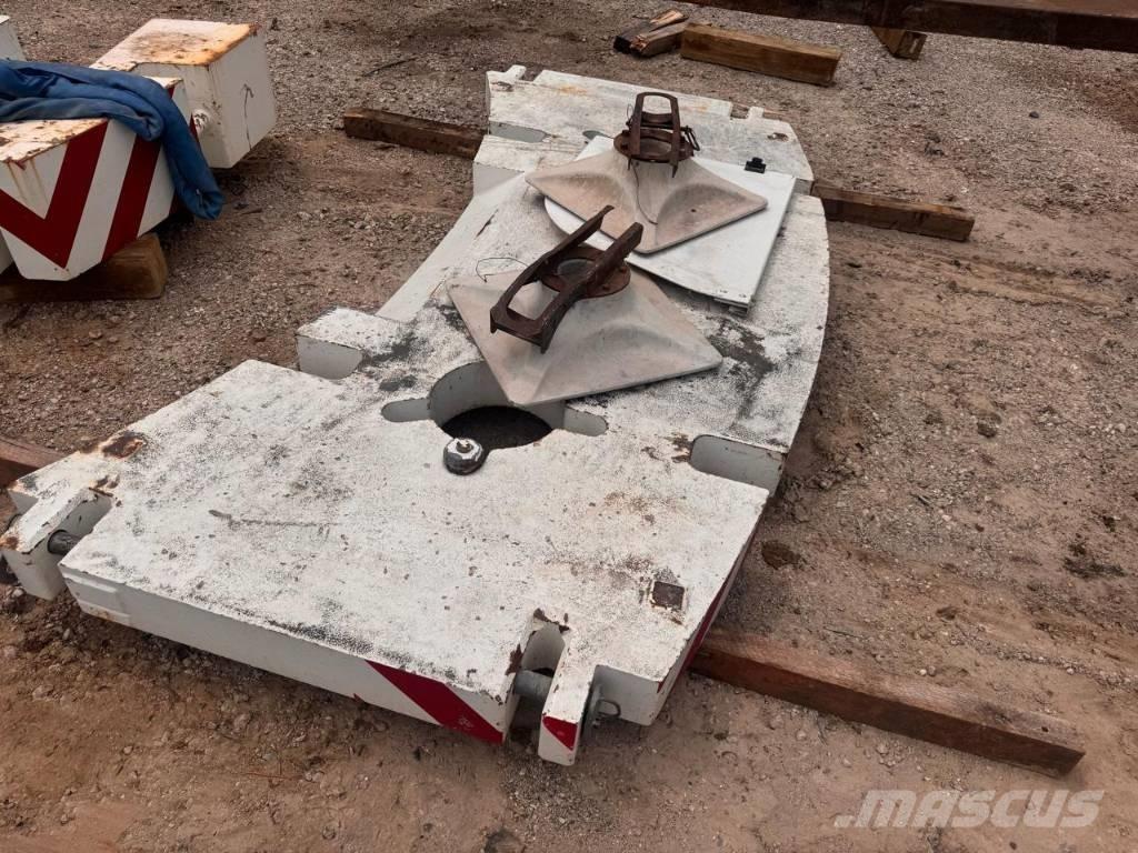 Demag AC 100L Visureigiai kranai