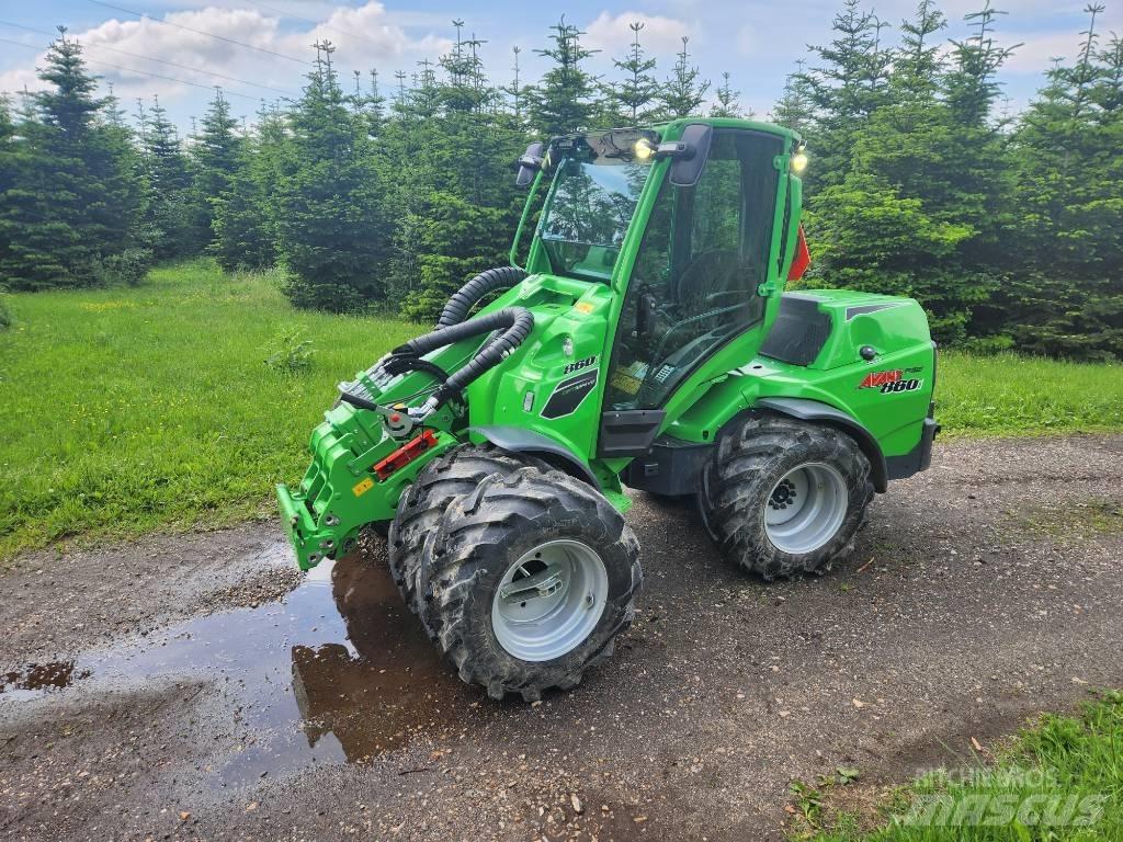 Avant 860 i Naudoti ratiniai krautuvai