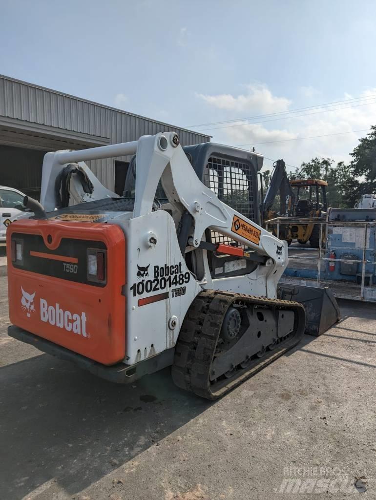 Bobcat T 590 Krautuvai su šoniniu pasukimu