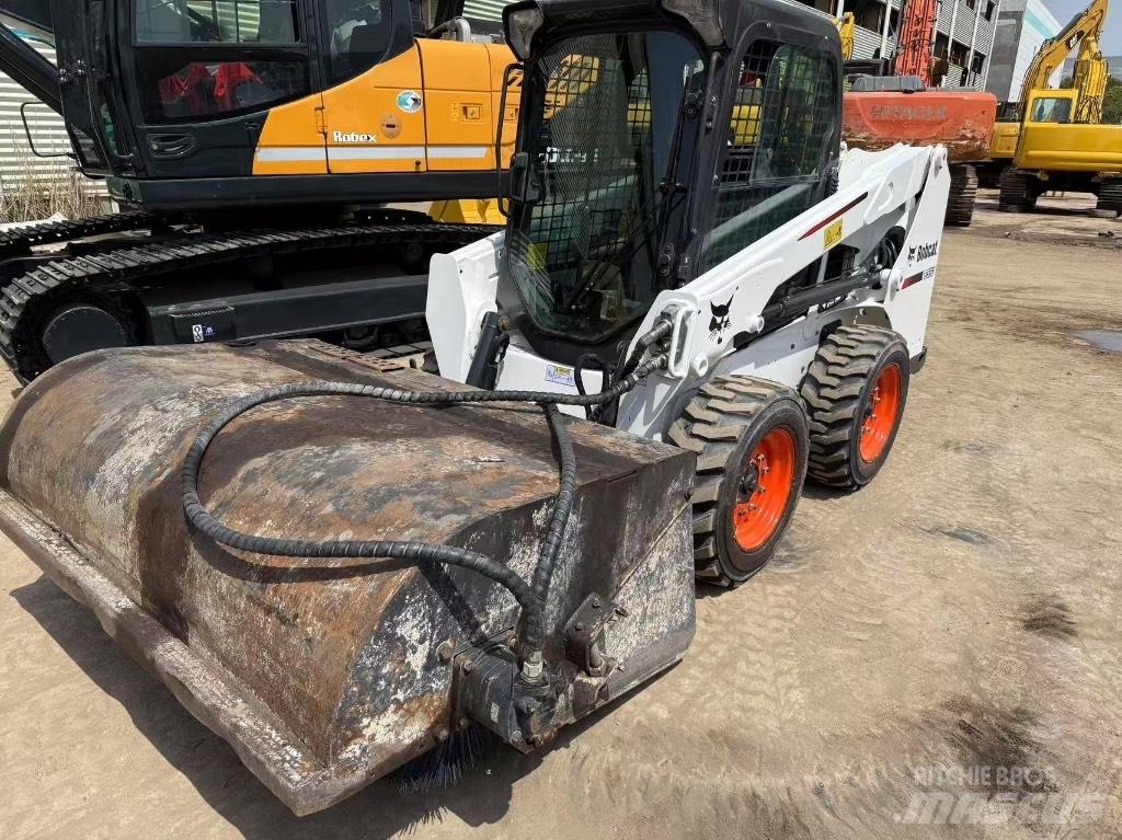 Bobcat S 550 Krautuvai su šoniniu pasukimu