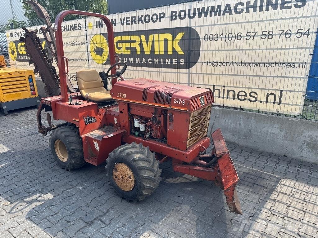 Ditch Witch 3700 DD Tranšėjų ekskavatoriai