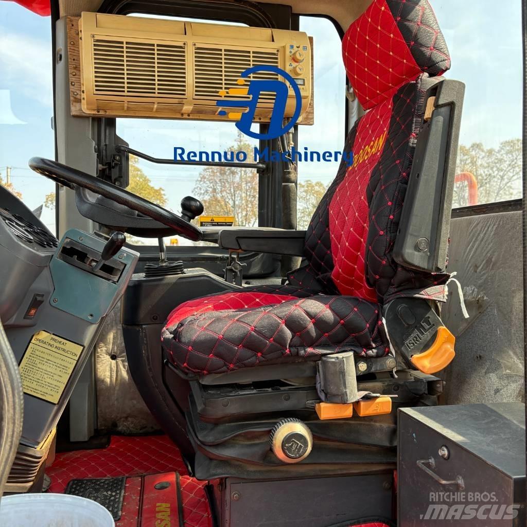 Doosan DL505 Naudoti ratiniai krautuvai