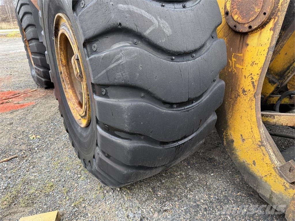 Hanomag C66 Naudoti ratiniai krautuvai