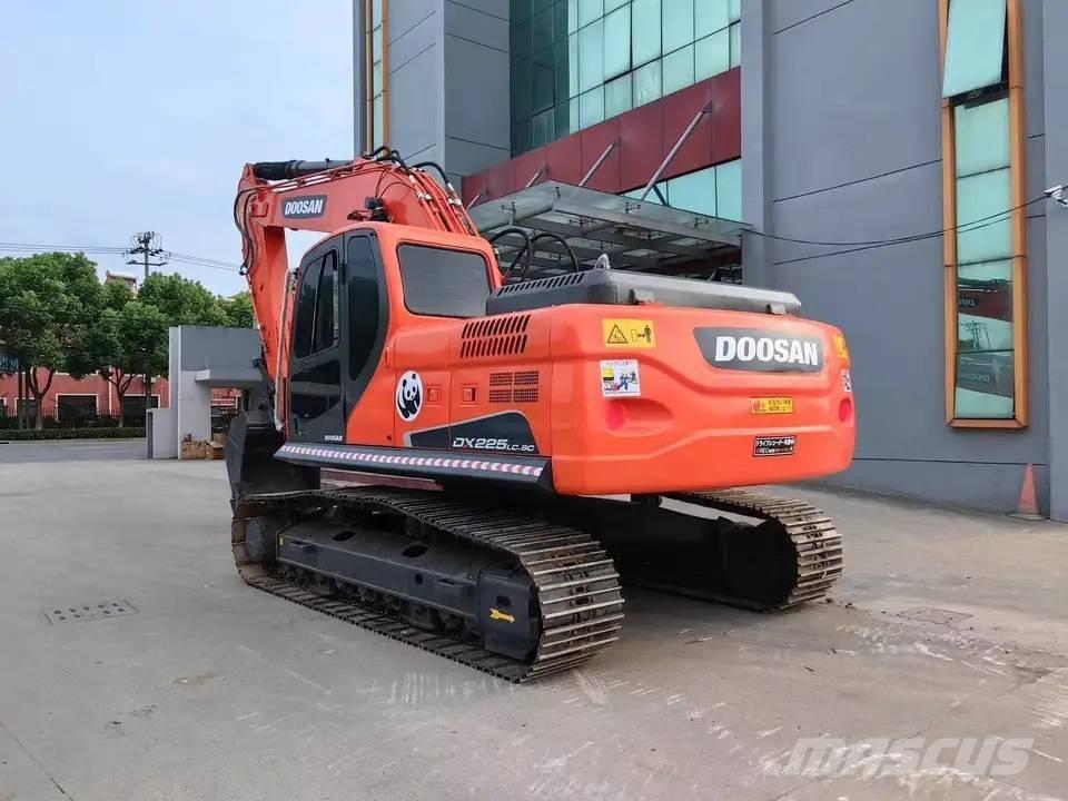 Doosan DX225LC-9C Vikšriniai ekskavatoriai