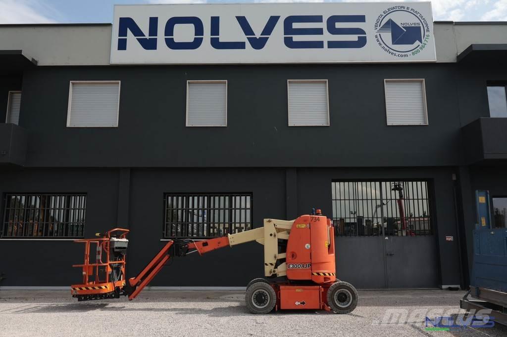 JLG E300AJP Alkūniniai keltuvai
