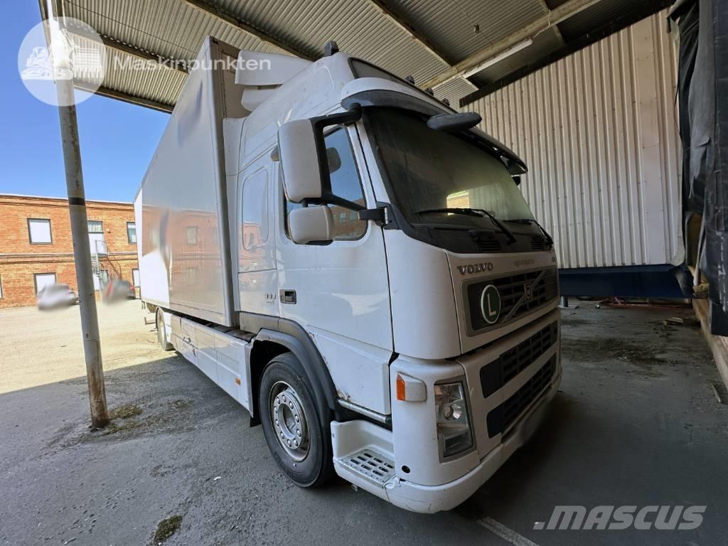 Volvo FM 300 Sunkvežimiai su dengtu kėbulu