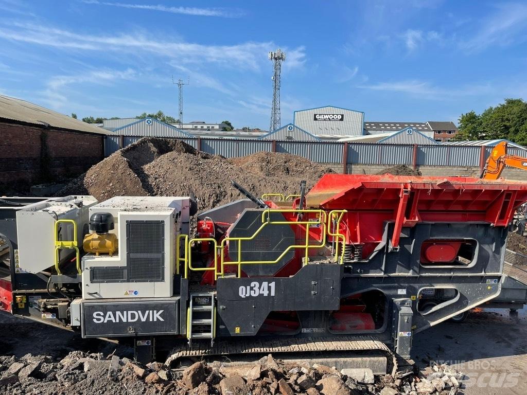 Sandvik QJ 341 Mobilūs smulkintuvai